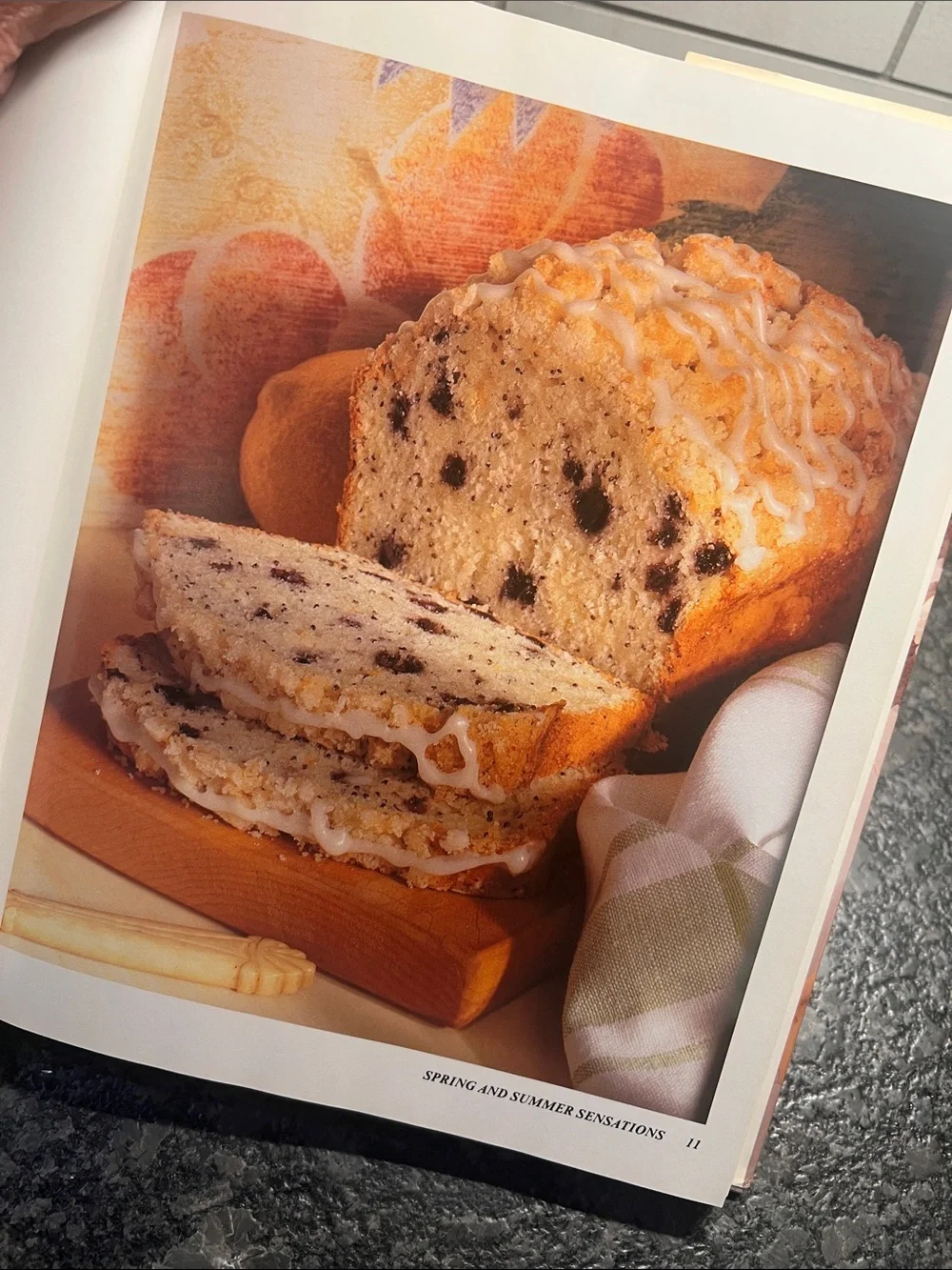 Duncan Hines Treasury of Baking Cookbook - 1992. Hardcover. Exc cond 215 pgs